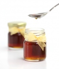 raw honey in glass jars